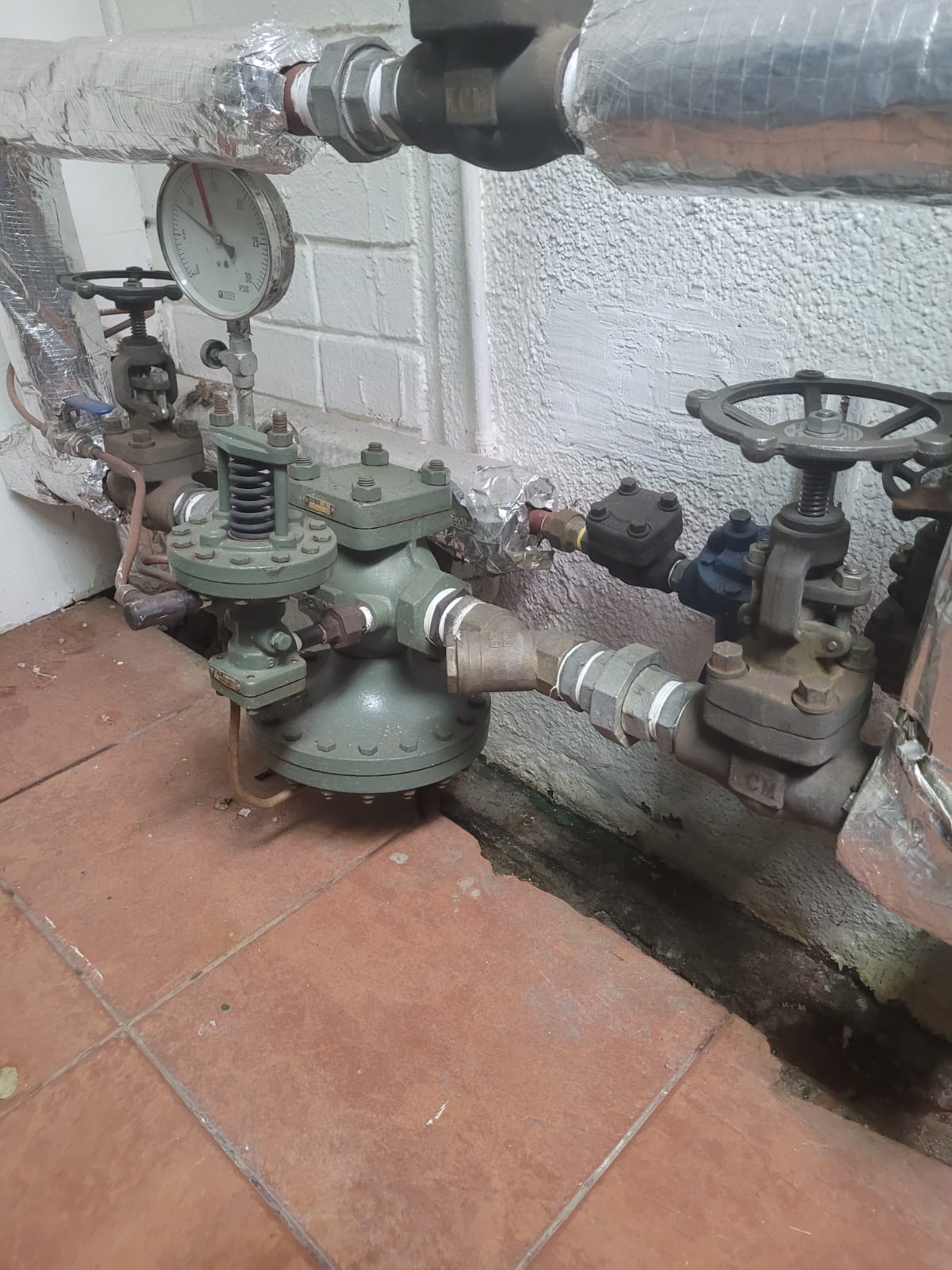 Cambio y calibracion de válvula reguladora de presión Spence